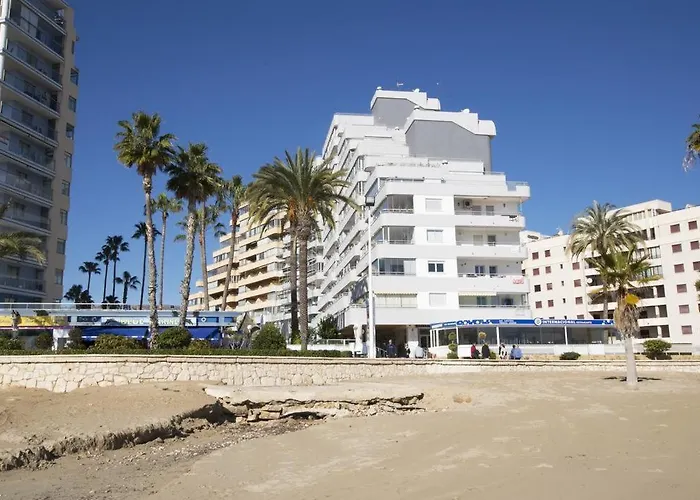 Service Lazaro- Aguamarina 22 Appartement *