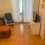 Apartamento Service Lazaro- Aguamarina 22 *